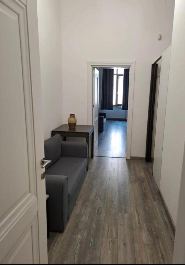 Bistro Centru Vechi Craiova Hotel Bagian luar foto