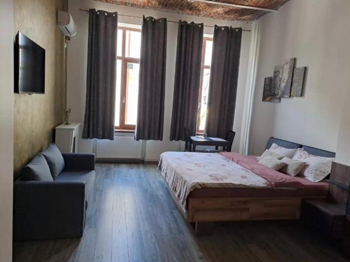 Bistro Centru Vechi Craiova Hotel Bagian luar foto