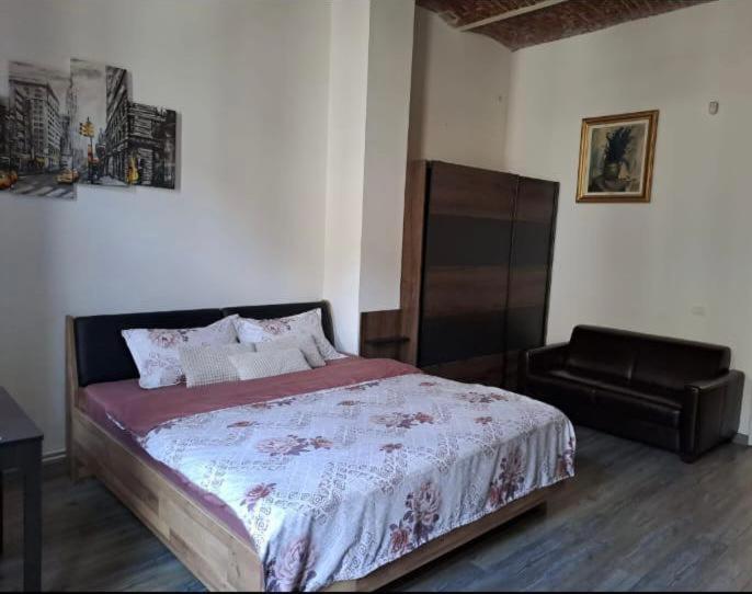 Bistro Centru Vechi Craiova Hotel Bagian luar foto
